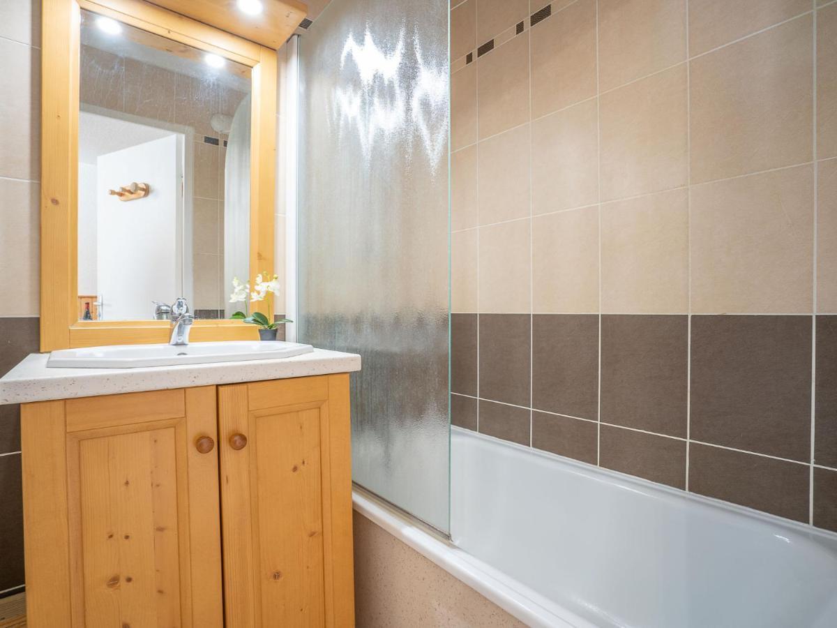 Appartement Les Cimes De Caron-7 By Interhome *